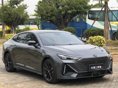 Changan UNI-V 1.5T Premium Version - фото 3
