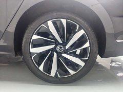 Volkswagen 380TSI Luxury Edition - фото 4