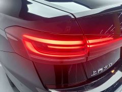 Volkswagen 380TSI Luxury Edition - фото 6