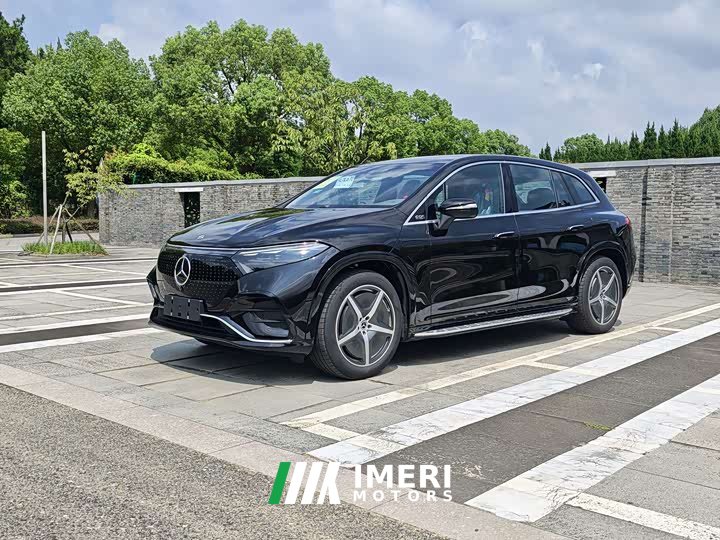 Mercedes-Benz EQS 500 4MATIC - автомобиль из Китая