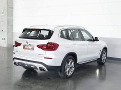 BMW X3 xDrive28i Luxury - фото 2