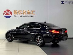 BMW 5 530Li Deluxe Version M - фото 12