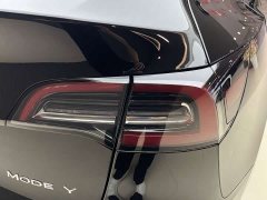 Tesla Model Y Edition - фото 7