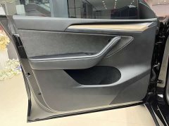 Tesla Model Y Edition - фото 8