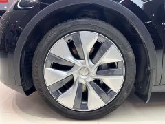 Tesla Model Y Edition - фото 6