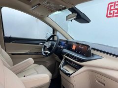 Buick GL8 Deluxe Edition - фото 17