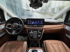 FAW HQ9 2.0T Edition - фото 10