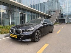 BMW 5 530Li Version M - фото 1