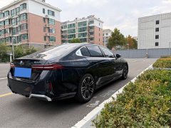 BMW 5 530Li Version M - фото 9