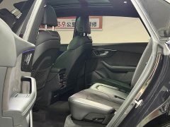 Audi Q8 55 TFSI Version - фото 10