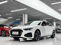 Audi A4L 40 TFSI Luxury Version - фото 1