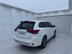450Tsi 2.0L 2WD Edition 5 - фото 4