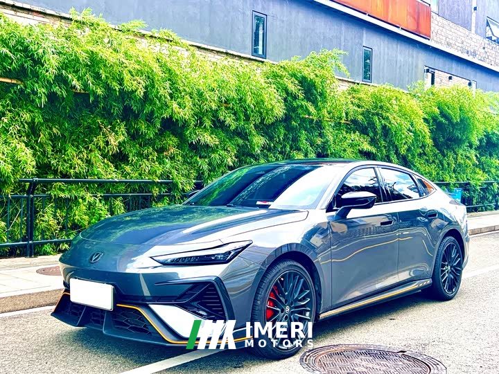 Changan UNI-V 1.5T 500BarPremium Version - автомобиль из Китая