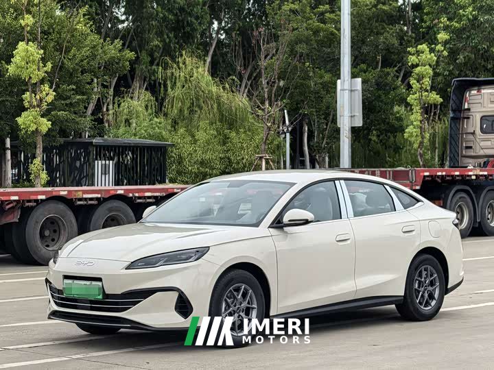 BYD 06 DM-i 80KMPremium Version - автомобиль из Китая