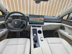 AITO M5 Extended Range AWD Ultimate Edition - фото 9