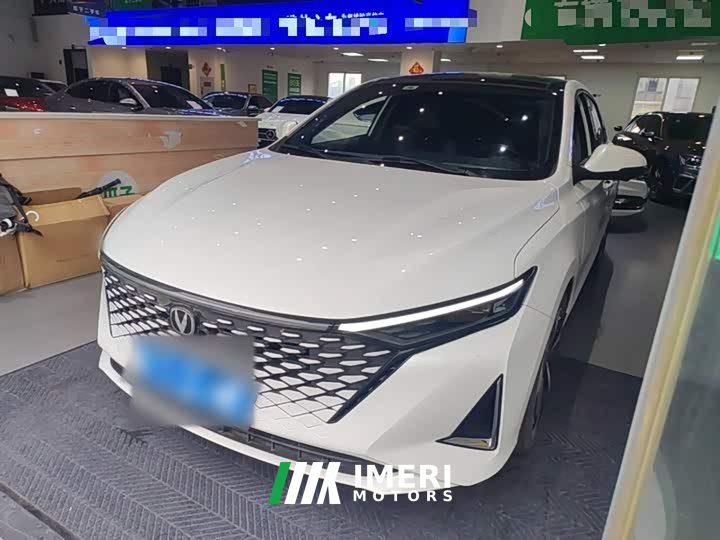Changan PLUS 1.5T DCT Version - автомобиль из Китая