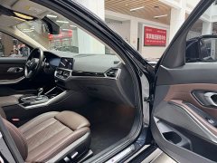 BMW 3 320Li M - фото 16