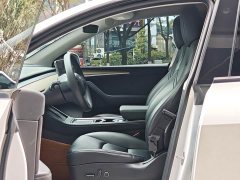 Tesla Model Y Edition - фото 2