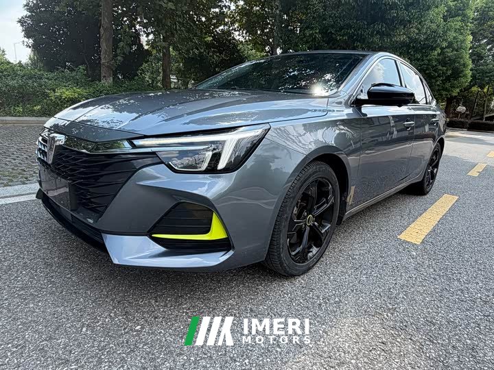 SAIC i6 MAX 300TGI Edition