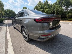 SAIC 4 1.5L CVTLuxury Version - фото 4