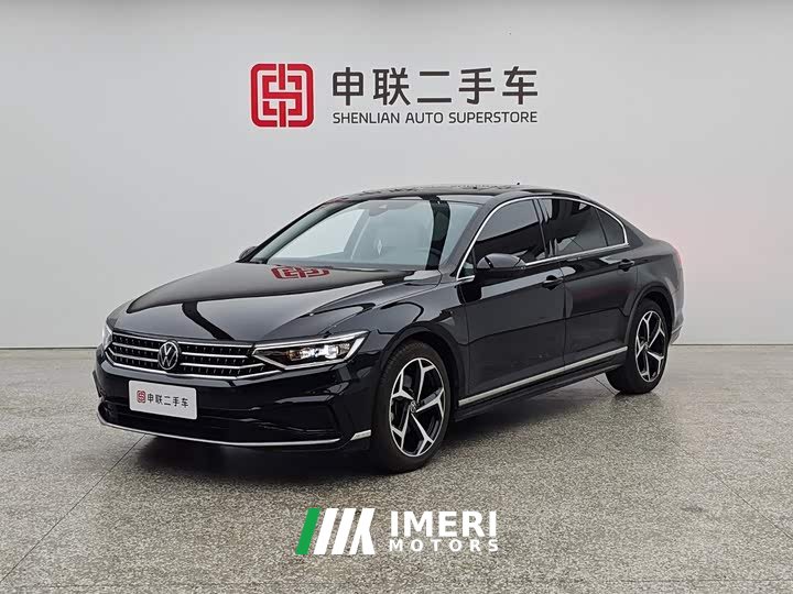 Volkswagen 3000 380TSI DSGLuxury Version