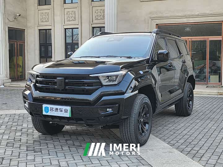 Tank 400 Hi4-T Off-Road Edition