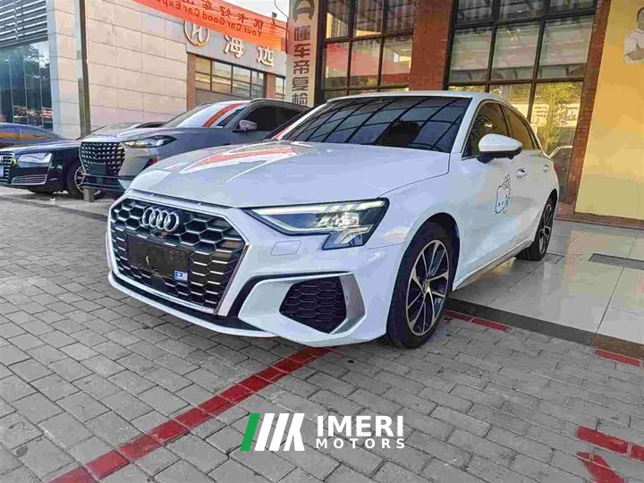 Audi A3 Sportback 35 TFSI Version - автомобиль из Китая