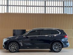 BMW X5 2022 facelift xDrive 30Li exclusive M sports package - фото 2