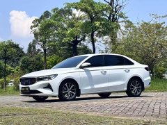 Leapmotor 4 1.5L CVTPremium Version - фото 1