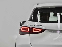 Mercedes-Benz GLA 220 - фото 17