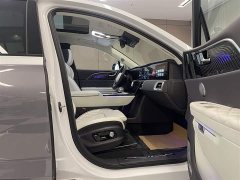 Hongqi E-HS9 660km flag collar version four seats - фото 17
