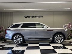 Hongqi E-HS9 660km flag collar version four seats - фото 4