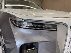 Hongqi E-HS9 660km flag collar version four seats - фото 9