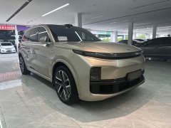 Li Auto L9 Max - фото 3