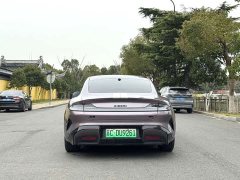 Xiaomi SU7 rear-wheel drive long-range smart driving version - фото 8