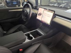 Tesla Model Y 2022 rear-wheel drive version - фото 9