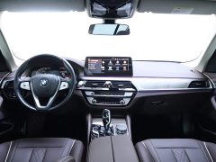 BMW 5 Series 530Li Leading Luxury Package - фото 13