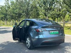 Tesla Model Y Edition - фото 6