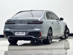 BMW i7 eDrive50L M Sport Package - фото 8