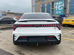 Lynk & Co 03 1.5TD DCT Champion Edition Pro - фото 6
