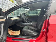 Tesla Model 3 rear-wheel drive version - фото 5