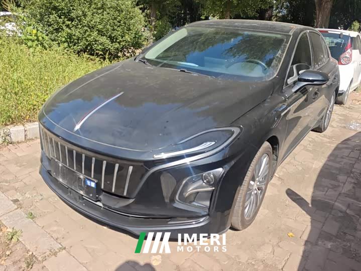 FAW E-QM5 560km PLUS - автомобиль из Китая