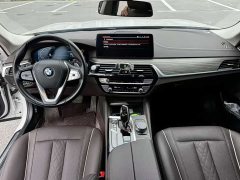 BMW 5 Series 530Li Leading Luxury Package - фото 11