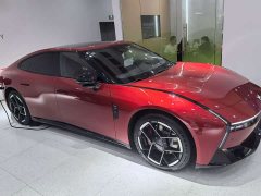 Xpeng P7 EV 615 Max Flagship Edition - фото 4