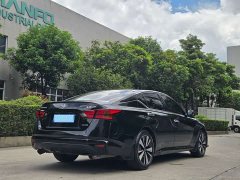 2.0L XL Edition - фото 4