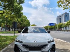 Changan UNI-V 1.5T Premium Version - фото 2