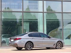 BMW 5 Series (Imported) 530i M Sport Package - фото 4