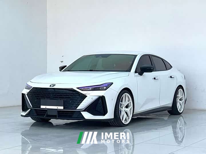 Changan UNI-V 1.5T Premium Version - автомобиль из Китая