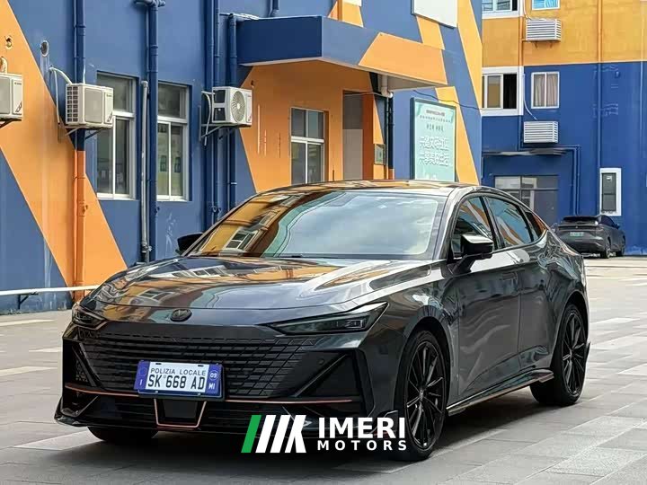 Changan UNI-V 1.5T Edition - автомобиль из Китая