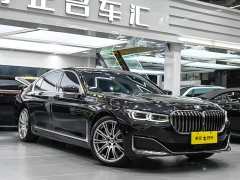 BMW 7 Series 2021 740Li xDrive Executive Luxury Line - фото 3
